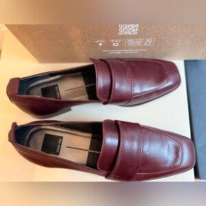 Dolce Vita Women’s loafer  Nygel Deep Red Loafers size 9